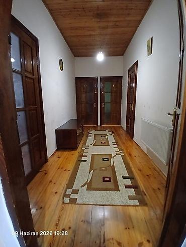 seven points: Saray 4 otaqlı, 100 kv. m, Orta təmir — 7