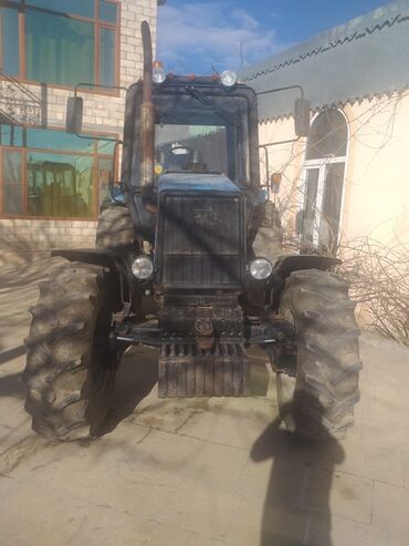 traktor 1221: Traktor motor 6 l, İşlənmiş