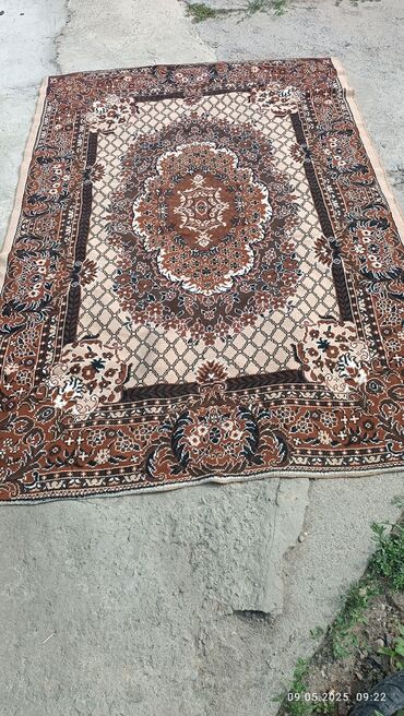 Ковры и паласы: Ковер Б/у, 250 * 160 at lalafo.kg Ковры и паласы: Ковер Б/у, 250 * 160