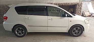жили: Toyota Ipsum: 2002 г., 2.4 л, Автомат, Бензин, Минивэн — 7