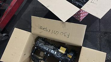 lambirin ölçüləri: Məhsul: Klapan qapağı (valve cover) –BMW f30 Təsvir: - Plastik — 4