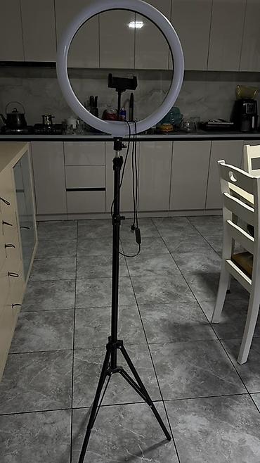 pultu: LED halqa işıq dəsti – stativli - Böyük diametrli LED halqa işıq — 2