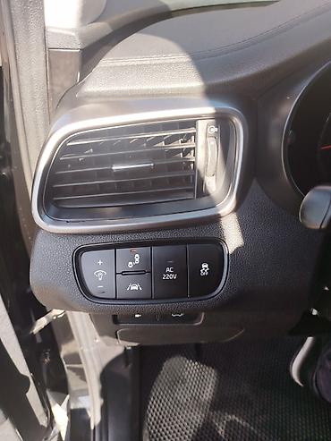 Kia: Kia Sorento: 2 l | 2015 il Sedan — 8