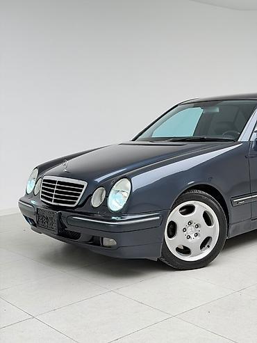 x class: Mercedes-Benz E-Class: 2000 г., 4.3 л, Автомат, Бензин, Седан — 4