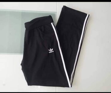 Donji deo: Mokra Likra
Velicina L,xl,2xl,3xl
Cena 1900 din — 8