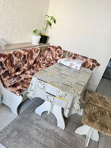 диван мягкий угловой: Кухонный уголок
Диван +стол+2 табуретки — 2