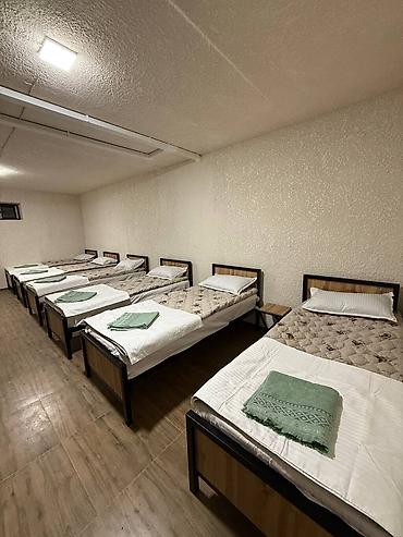 Аренда отелей и хостелов: Хостел «Кара-Жыгач» звонить на номер - Размещение в общих номерах с — 6