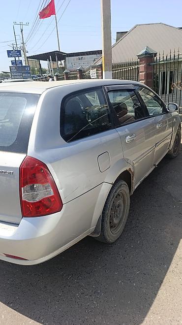Унаа: Chevrolet Lacetti: 2006 г., 1.6 л, Кол менен иштөөчү, Бензин, Универсал — 4