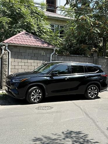 highlander 2017: Toyota Highlander: 2022 г., 3.5 л, Автомат, Бензин, Кроссовер — 3