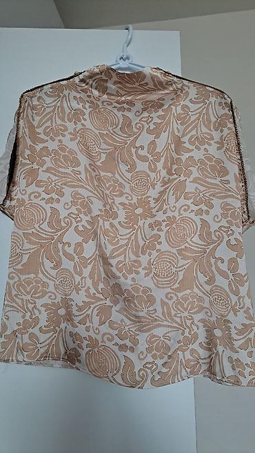 Qadınlar üçün yüngül şifon köynək/bluza - Rəng: bej fon üzərində açıq lalafo.az -da Qadınlar üçün yüngül şifon köynək/bluza - Rəng: bej fon üzərində açıq