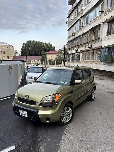 hetçbek: Kia Soul: 2 l | 2011 il Hetçbek — 3