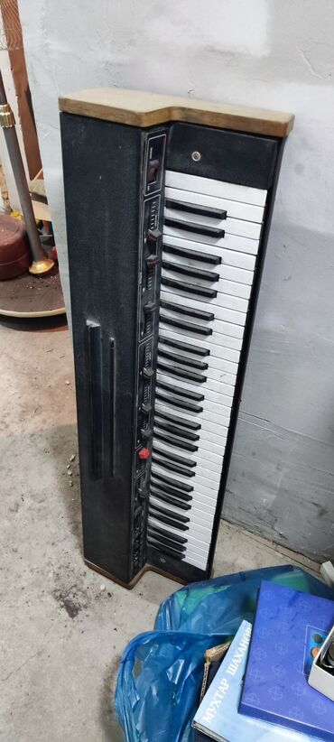 синтезатор музыкальный инструмент купить: Синтезатор VERMONA l9033, не в самом лучшем состоянии, под