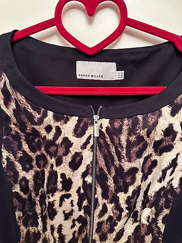 parfois az: Karen Millen paltar 
Cox az geyinilib
42 Razmer — 3