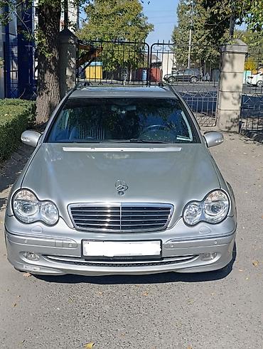 e500 124: Mercedes-Benz C-Class: 2003 г., 3.2 л, Автомат, Бензин, Универсал — 10