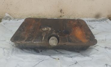 Motor üçün digər detallar: Radiator - 100 ₼ Karbirator(jiquli) - 80₼, Tramblyor - 40 ₼ Babin — 21