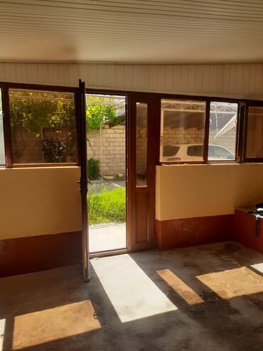 Həyət evləri və villaların satışı: 4 otaqlı, 100 kv. m, Kredit yoxdur, Orta təmir — 4