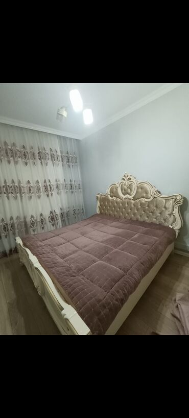 sederek aboy evi: Taxt satilir.Matrasi var.Təzə kimidir.Təcili evdən çıxmalıdır.Endirim