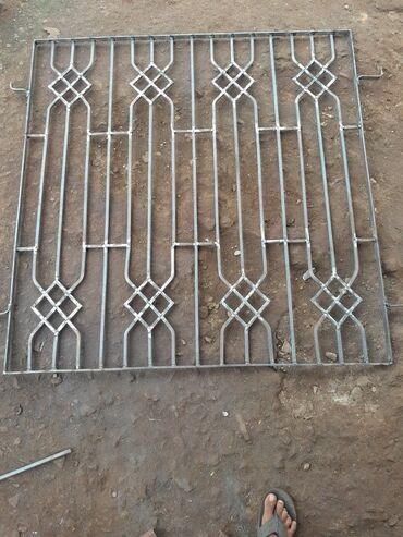 Металлические лестницы: Сварочный работа Полка для цветов Рещётка для окно и двери. Сущилка — 13