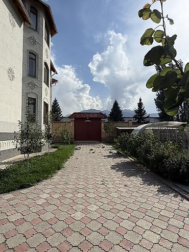 коттедж в горах бишкек: 6 комнат и более, 300 м², 15 соток, Бишкек, Собственник — 6