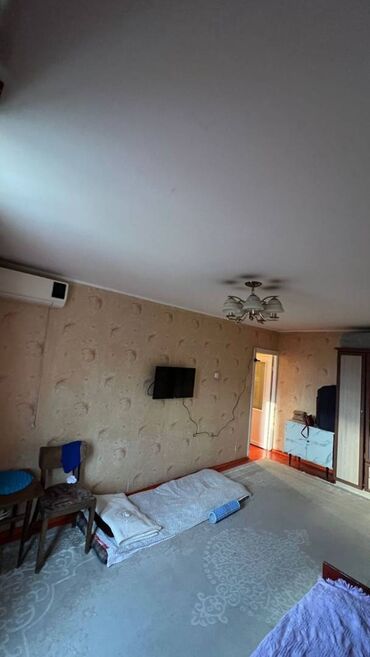 купить квартиру в 10 микрорайоне: 1 комната, 33 м², 104 серия, 4 этаж, Косметический ремонт