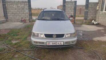 Volkswagen: Volkswagen Passat: 1994 г., 2 л, Механика, Бензин, Универсал