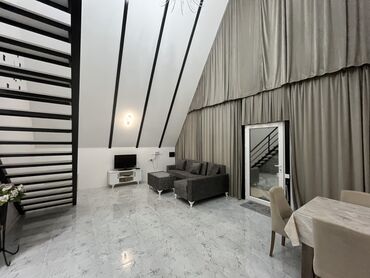 Günlük kirayə evlər: 100 kv. m, 3 otaqlı, Kombi, Qaz, İşıq — 4