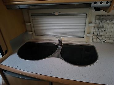 Qoşqular: Karavan Hobby deluxe easy. Sərnişin sayı - 4 İstehsal ili - 2003 — 19