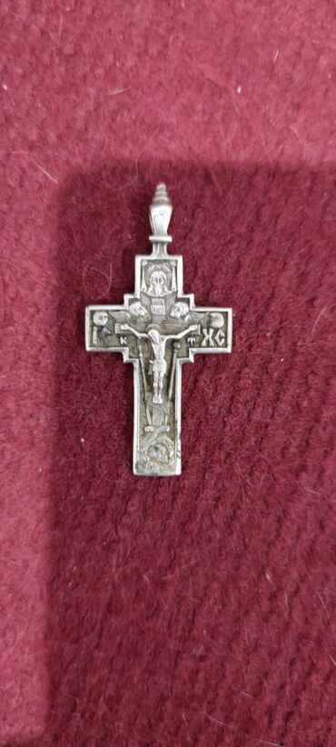 Религиозные украшения: Продаю крестик чистое серебро 925 проба,около 10 грамм