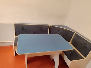 кухонная мебель угалок: Кухонный уголок с обеденным столом. - Комплектация: стол и угловая