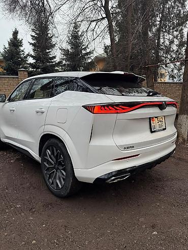 Changan: Changan Uni-Z: 2025 г., 1.5 л, Робот, Бензин, Кроссовер — 3