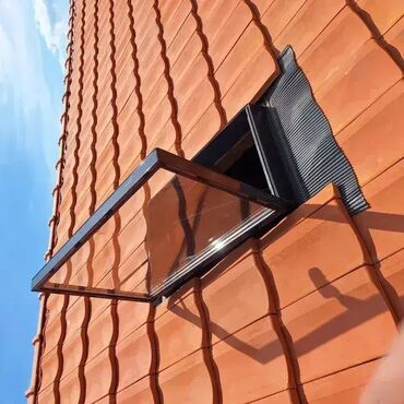 wc za kamp prikolice: Velux izlaz na krov - Novo 🚪 Model: GVT103 Dimenzije: 54x83 cm Na