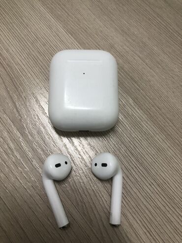 реалми наушники: AirPods 1 оригинал в хорошем состоянии