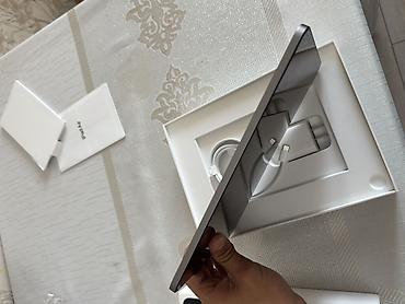 Apple iPad: Apple iPad (Space Gray) – planşet Xüsusiyyətlər: - Korpus: Space Gray — 5