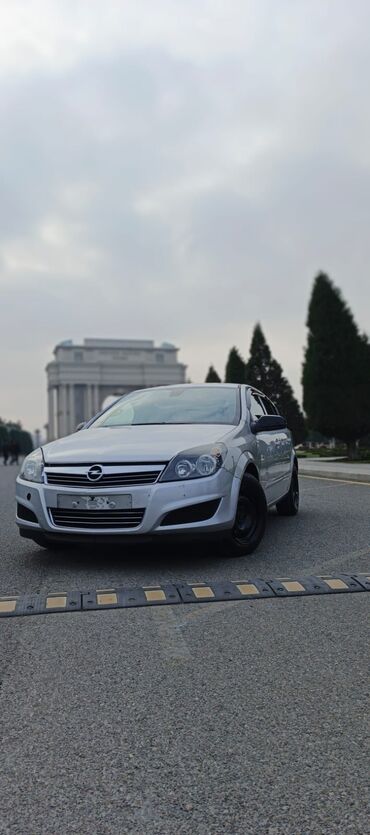 opel vectra: 1.4 sport xadavoy mator super vəziyyətdədir təcili satilir