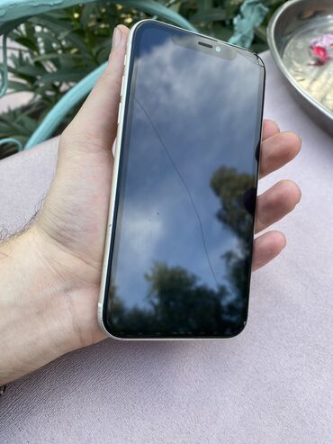 Apple iPhone: IPhone 11, Ağ, Face ID — 4