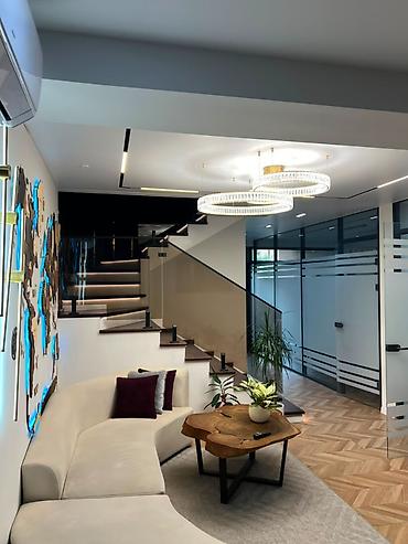 фирмы: Продажа офисов 200 м², С ремонтом, Частный дом, 1 этаж — 9