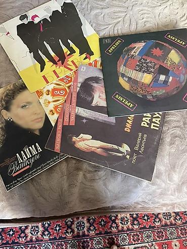 spirallı dəftərlər: Məhsul: Musiqi kaset/qramplastinki vinil kolleksiyası üçün siyahı — 2