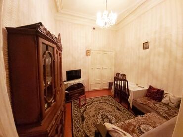 Uzunmüddətli kirayə mənzillər: Sahil metrosuna yaxın məsafədə yerləşən, yaxşı təmirli 2 otaqlı — 1