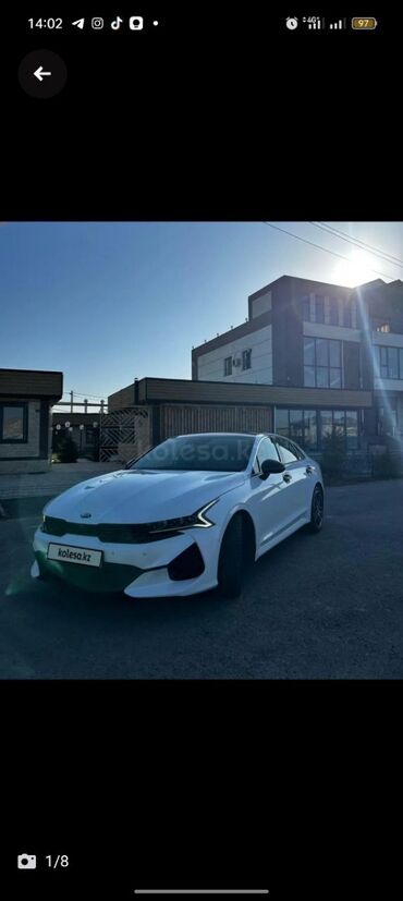 corolla runx: Сдаю в аренду: Легковое авто, Частная аренда