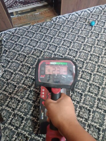 Другое для охоты и рыбалки: Продаю Металлоискатель Minelab Vanquish 540 пользовались 2раза причина