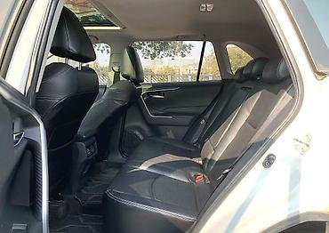 Toyota: Toyota RAV4: 2022 г., 2 л, Вариатор, Бензин, Кроссовер — 5