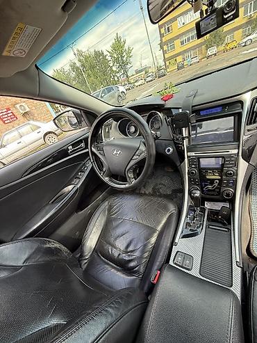 prius 2019: Hyundai Sonata: 2010 г., Автомат, Седан — 3