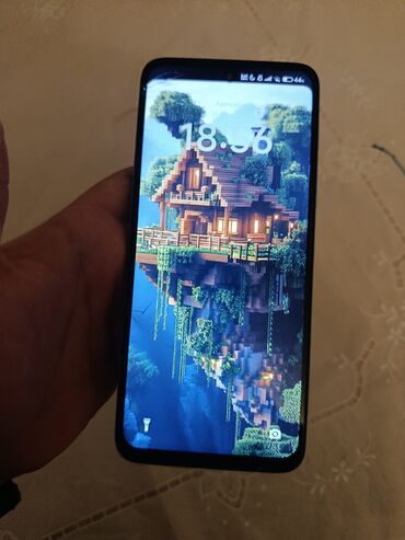 Digər mobil telefonlar: Məhsul: Smartfon Xüsusiyyətlər və dizayn: - Sümükvari düz kənarlı — 9