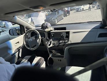 honda 2: Toyota Sienna: 2011 г., 3.5 л, Автомат, Газ, Минивэн — 3