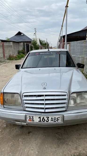 е 230: Mercedes-Benz E-Class: 1994 г., 2.5 л, Механика, Дизель, Седан
