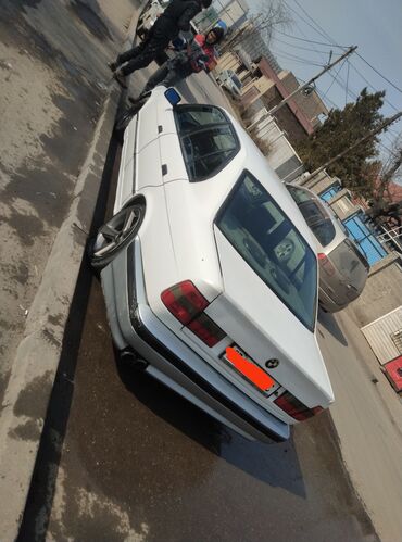 машына бмв: BMW 5 series: 1992 г., 2.5 л, Механика, Бензин, Седан