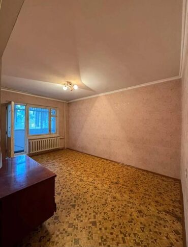 Продажа квартир: 1 комната, 34 м², 105 серия, 2 этаж, Старый ремонт