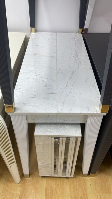 Столы для зала: 3 метровый стол трансформер. Длина: регулируется от 51 см до 3 метра — 15