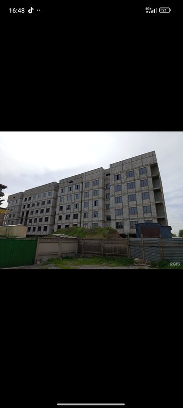 срочно продаю в связи с переездом: 3 бөлмө, 87 кв. м, Жеке план, 2 кабат, ПСО (өзү оңдоп түзөтүп бүтүү үчүн)