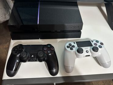 PS4 (Sony PlayStation 4): Ps 4, Память 2тб, 2 джойстика оригинальных
